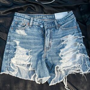 size 0 AE high rise baggy jean short